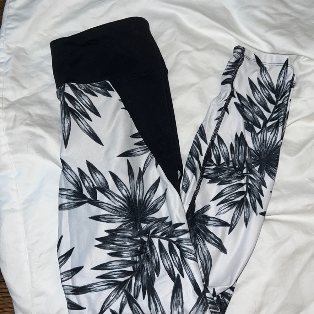 Betsy’s Johnson leggings 7/8